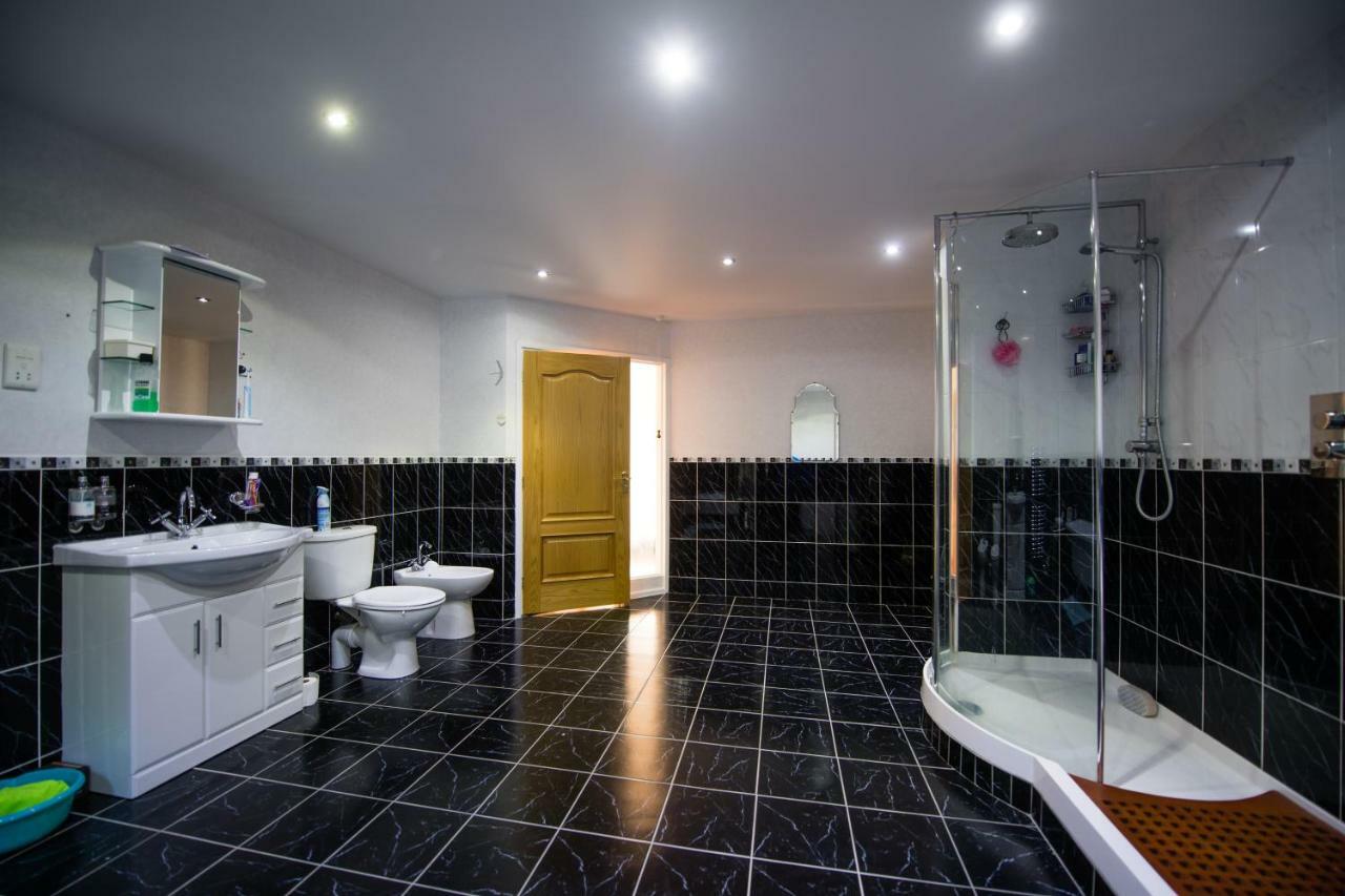 Y Grange Bed & Breakfast Llanfihangel-y-Creuddyn Bagian luar foto