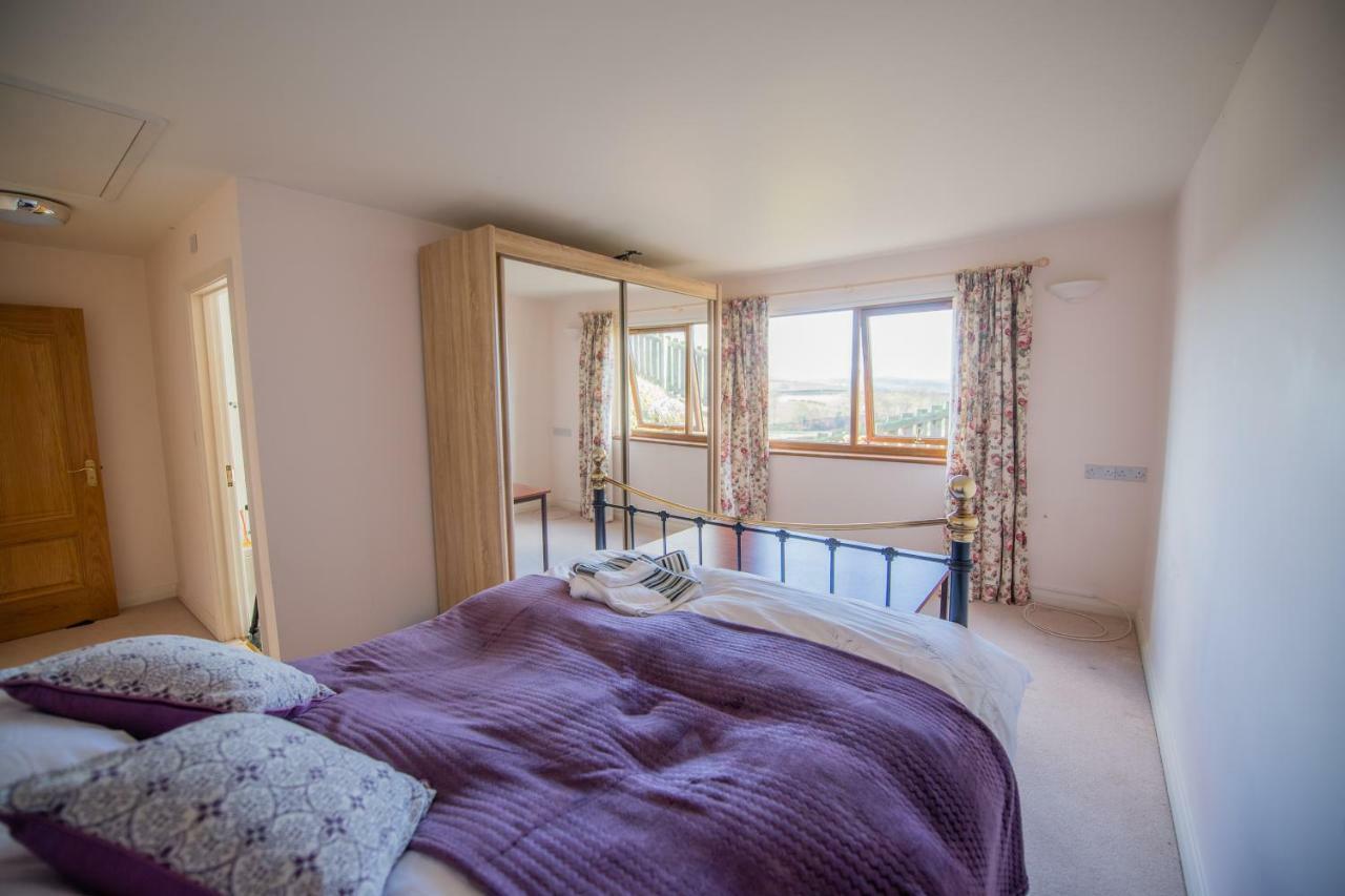 Y Grange Bed & Breakfast Llanfihangel-y-Creuddyn Bagian luar foto